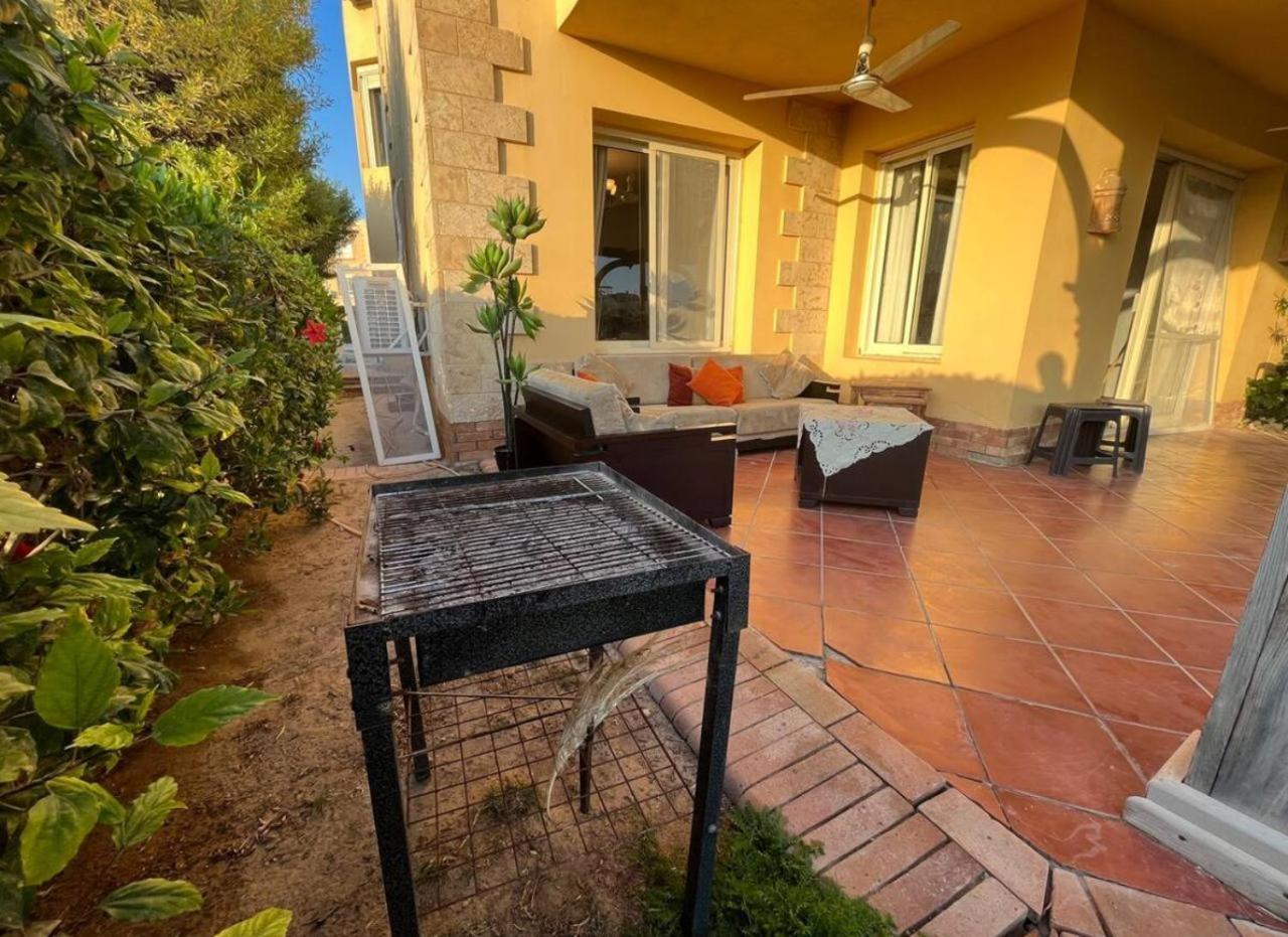 Sea View Villa Ain Bay: Spacious 5-Bedroom Retreat in Ain Sokhna Ain Sukhna Exterior photo