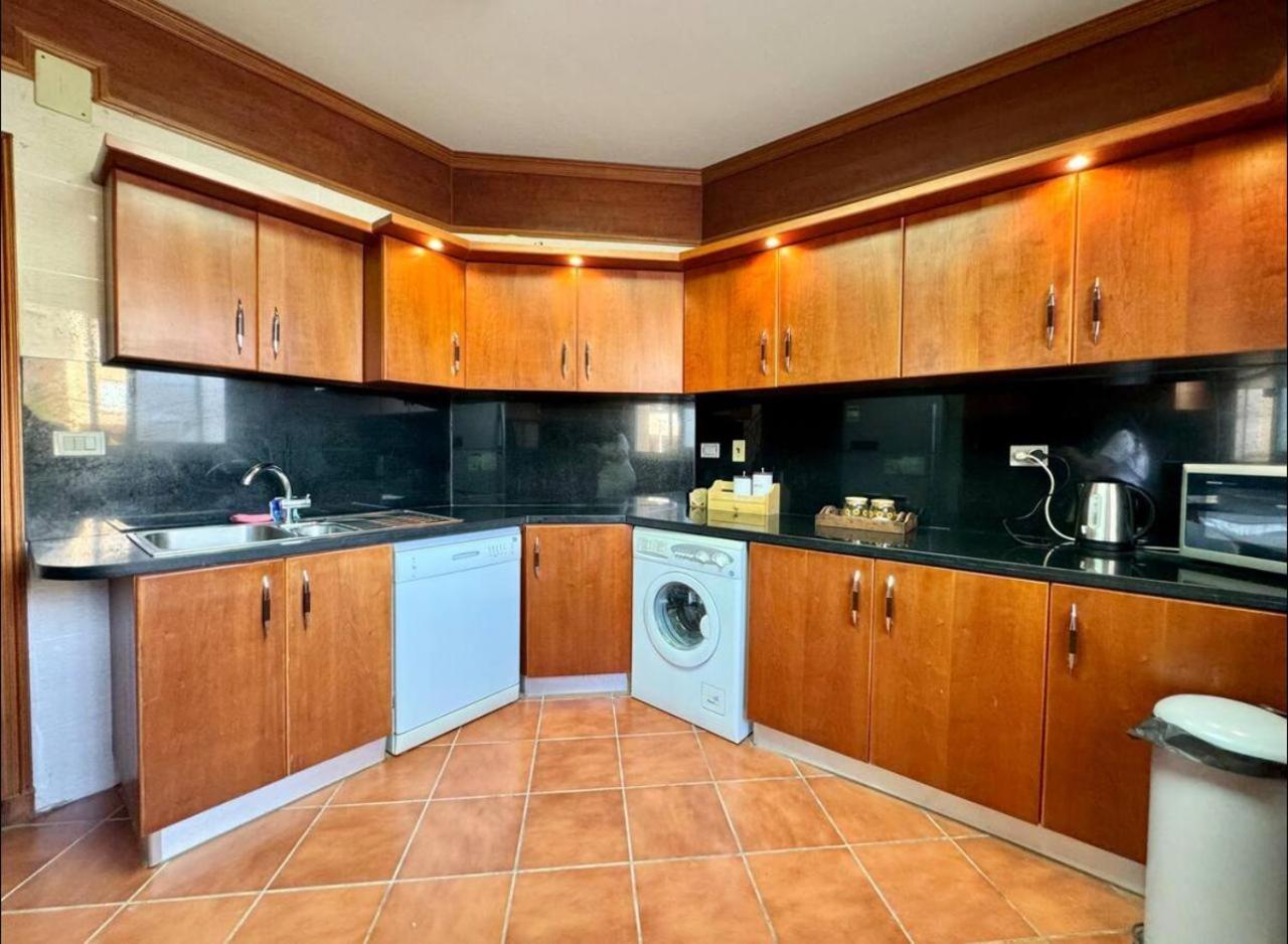 Sea View Villa Ain Bay: Spacious 5-Bedroom Retreat in Ain Sokhna Ain Sukhna Exterior photo