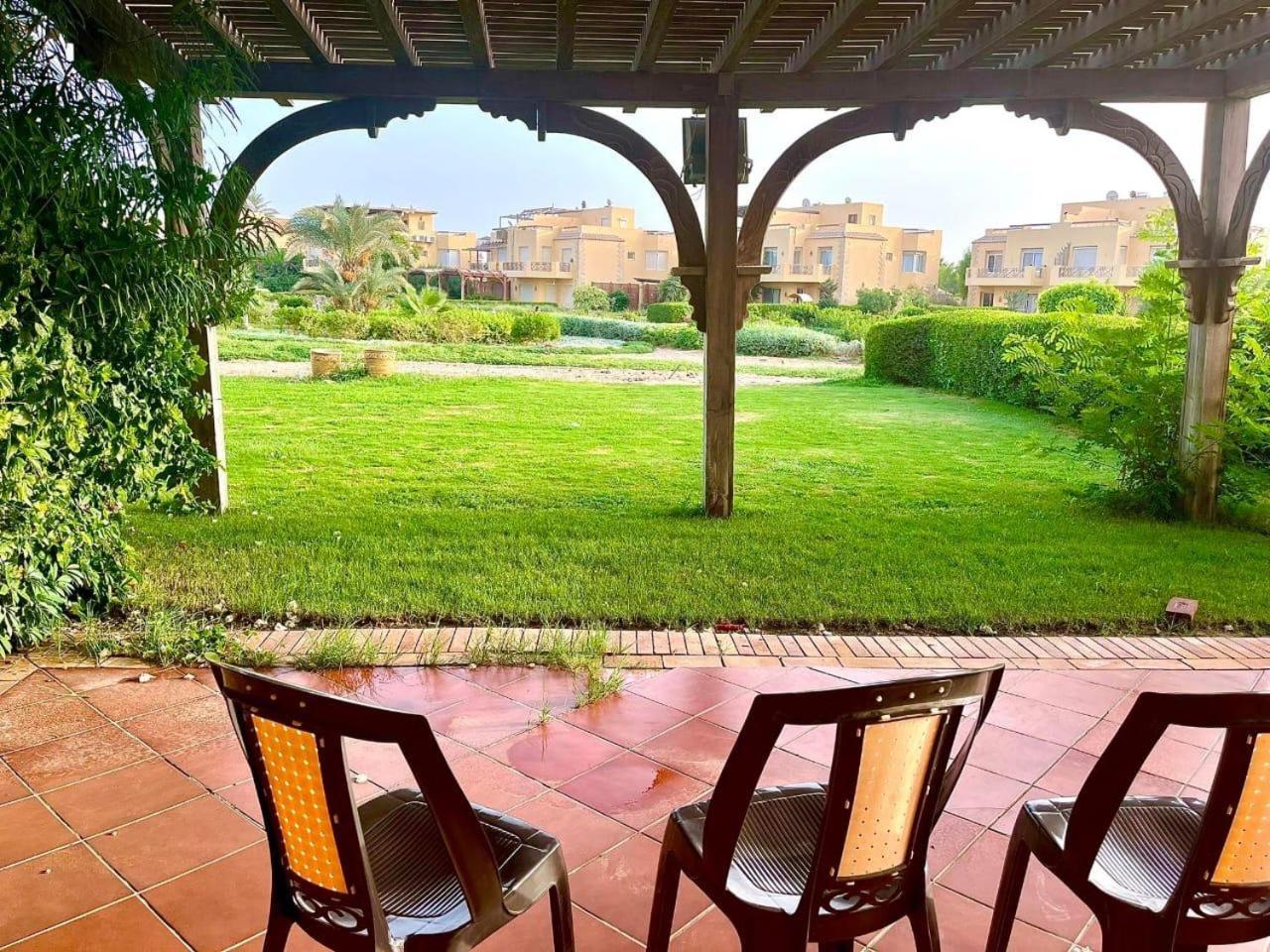 Sea View Villa Ain Bay: Spacious 5-Bedroom Retreat in Ain Sokhna Ain Sukhna Exterior photo